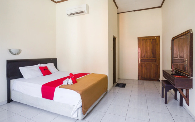 RedDoorz Plus near Jatinangor Town Square 2