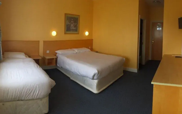 Rosslare Port Lodge