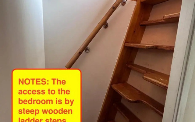 The Artist’S Hideaway. (Adults Only)