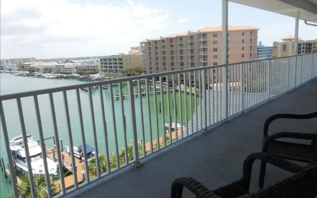 Dockside Condos
