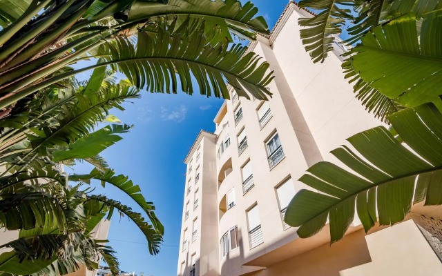 PDM - Elegant Apartment with Breathtaking Sea view