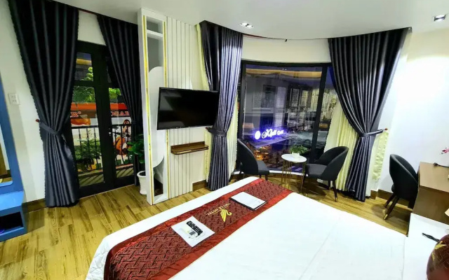 Thu Le Hotel