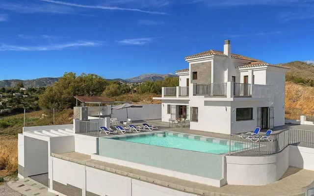 Villa Iris