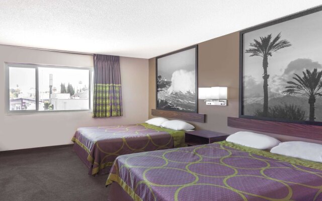 Отель Super 8 by Wyndham Canoga Park США, Лос-Анджелес - отзывы, цены и фото номеров - забронировать отель Super 8 by Wyndham Canoga Park онлайн комната для гостей