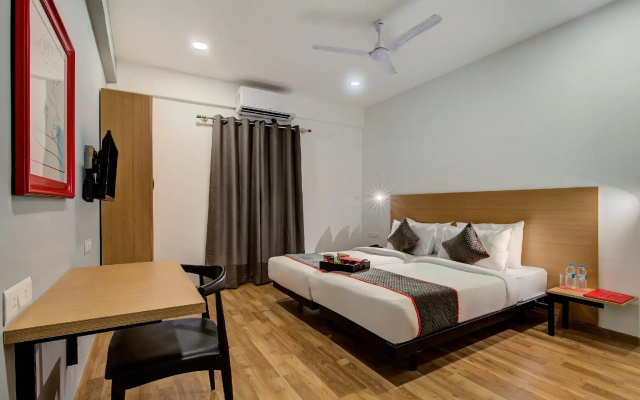OYO Townhouse 590 Sector 66 Noida