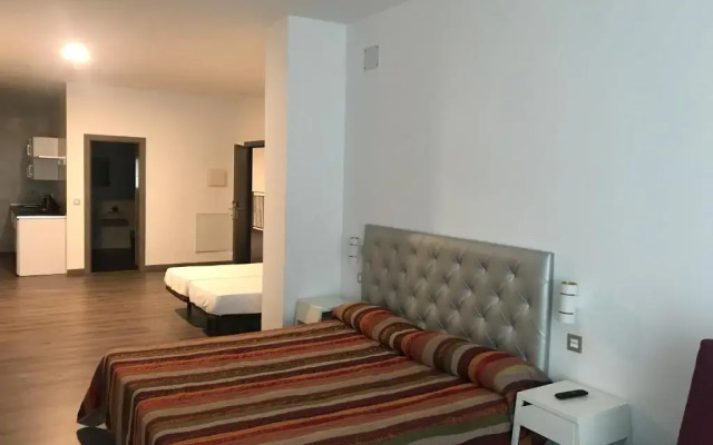 Room and Kitchen Bilbao