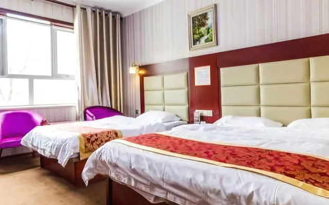 Huaqiang Business Hotel