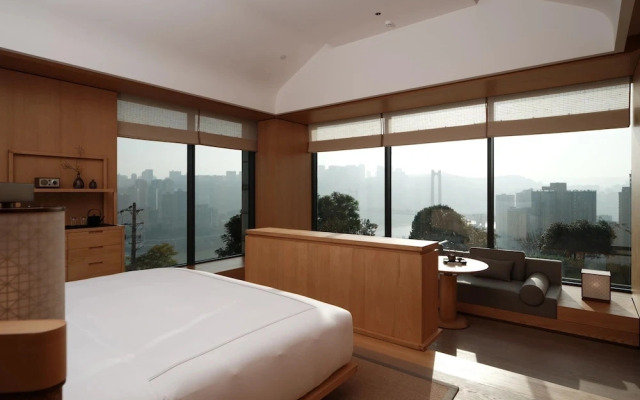 yeelen resort