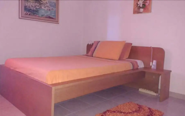 Free Zone Bed and Breakfast
