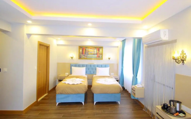 Hira Hotel