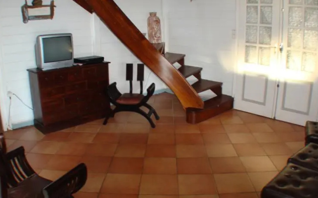 Villa Mahogany