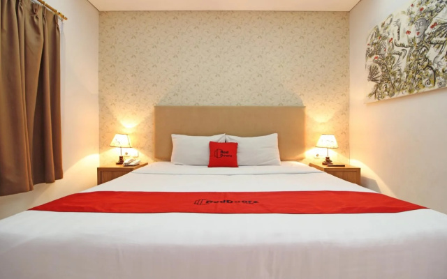 RedDoorz Plus @ Jl Jendral Sudirman Sukoharjo