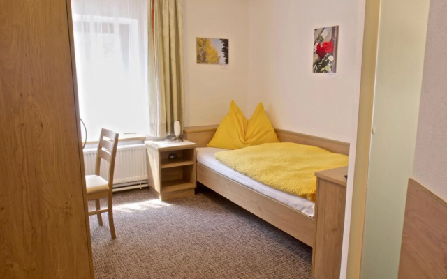 Gasthof-Hotel zur Linde