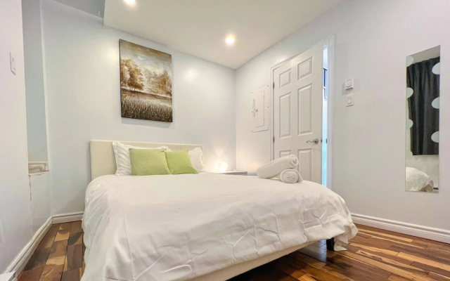 Stylish Townhome Dt Mtl Num01