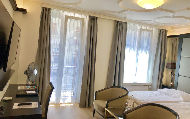 Hotel Alpina