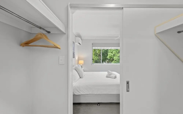 Quaint Townhouse in Bustling Locale