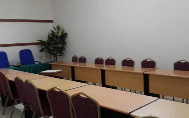 Hotel Ratu Elok