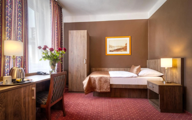 Hotel Harmony
