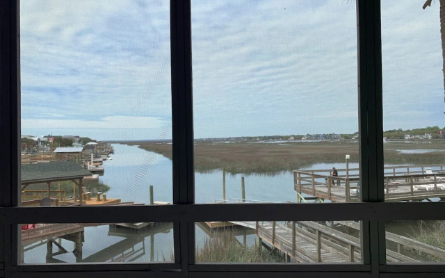 Taranova at Seawatch Inn
