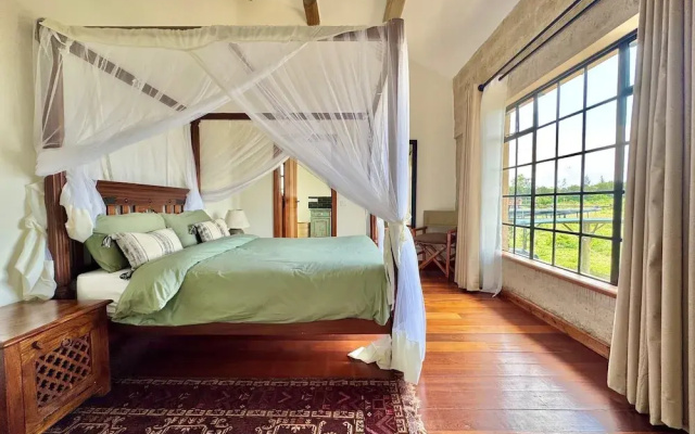 Eco 5 Bedroom 5 Bathroom Nanyuki Farm Villa - 2328