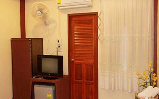 Ruen Mai Ngam Resort