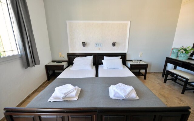 Hotel Anna Apartments комната для гостей