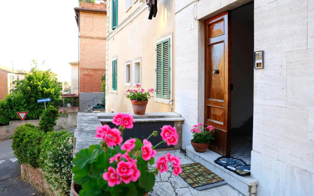 Siena UP Town - Sabrina's Cozy Apartment