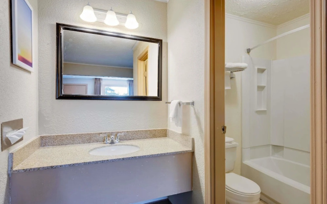 Days Inn Fairmont