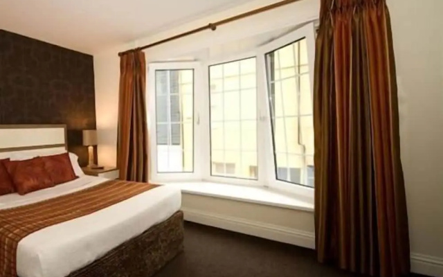 White Lady Hotel
