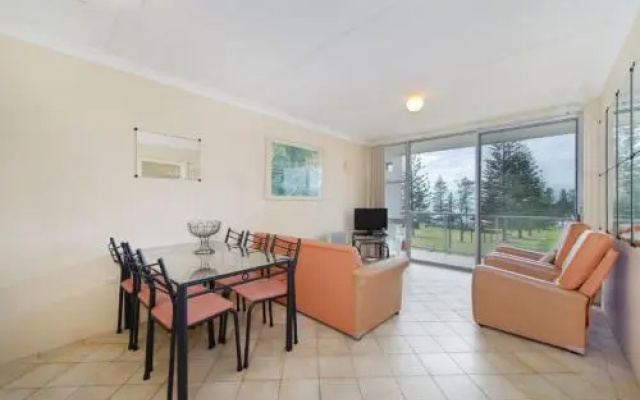 Ocean Court 8 13 Lord Street
