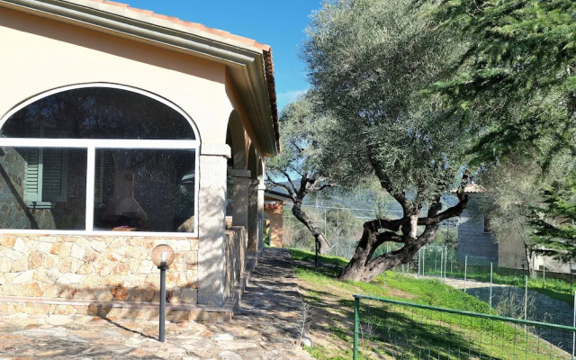 Schifoni House