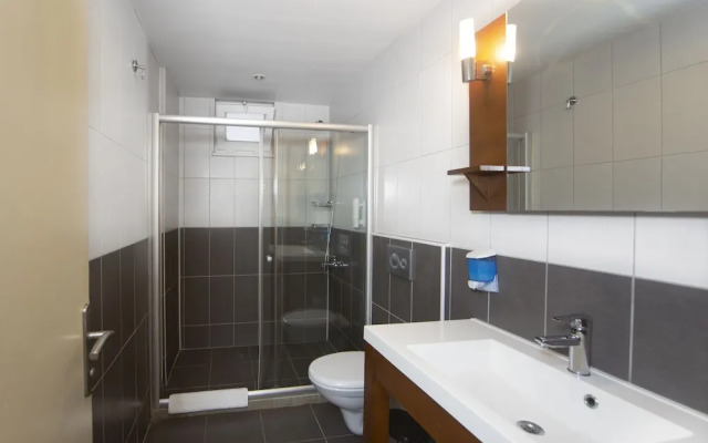 Ces Club Hotel