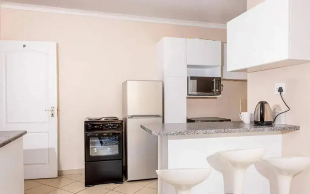 Sun n Surf Sunny and spotless 1 bedroom apartment