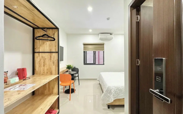 Mona Hotel