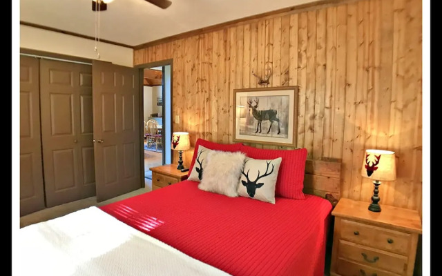 Shaconage 2 Bedrooms 1.5 Bathroom Cabin