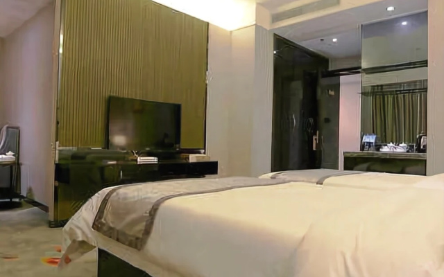 Grand Tide Hotel