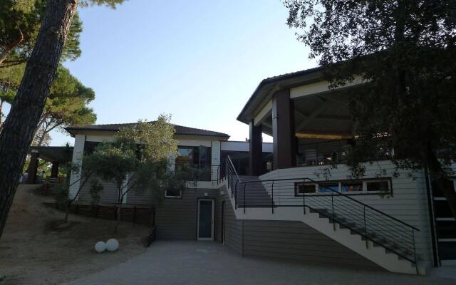 Отель Paradú Resort Toscana Кастаньето-Кардуччи вид на фасад