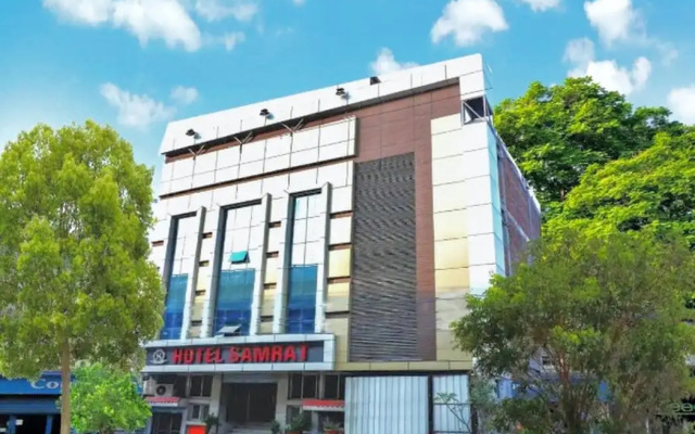 Hotel Samrat