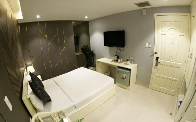 Dinh Phat Hotel