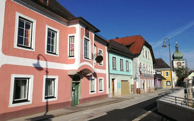 Gästezimmer & Apartment Mayrhofer