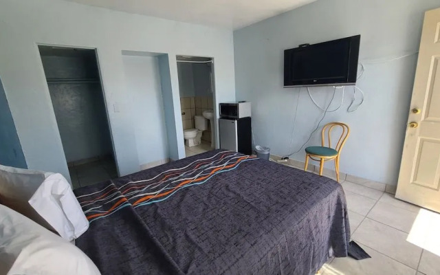Green spot motel