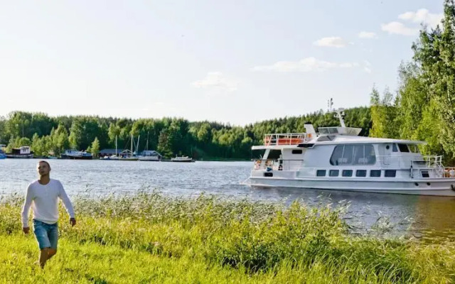 M/S Rainbow