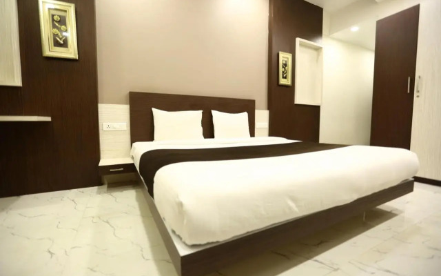 Hotel Madhuri Executive