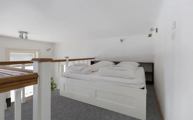 Urban Beauty Apartment