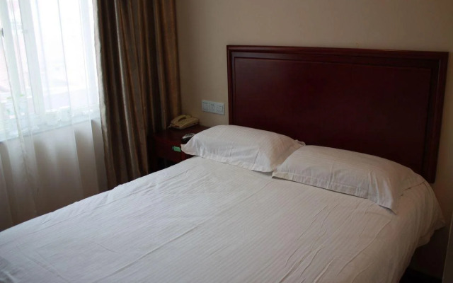 GreenTree Inn Shandong Qingdao Railway Station Square Express Hotel