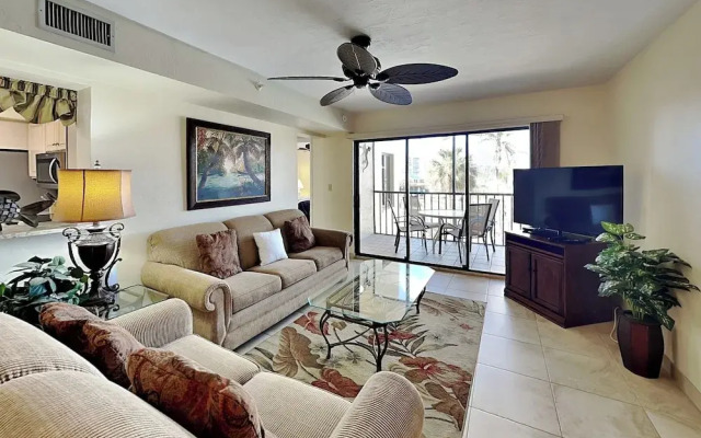Santa Maria 208 by Distinctive Beach Rentals