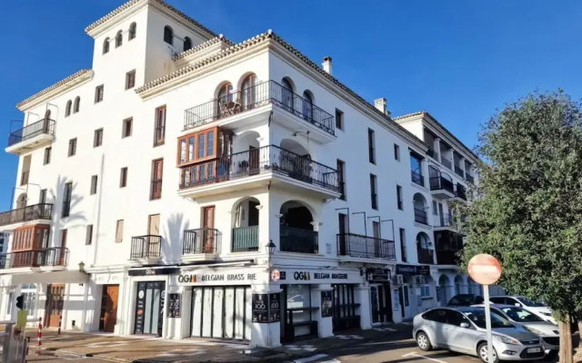 Cozy Seaside Apartment in Manilva