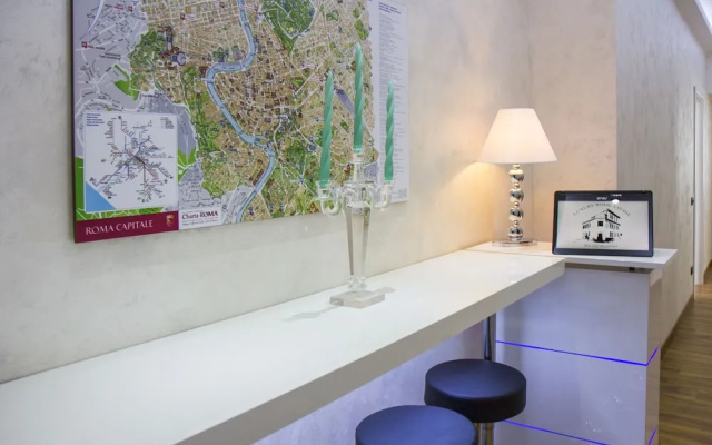 Luxury Rome Savini B&B