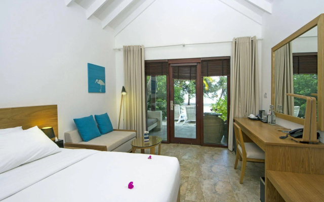 Отель Summer Island Maldives