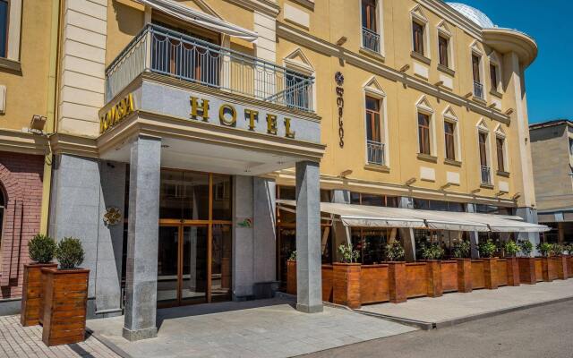 Отель Lomsia Грузия, Ахалцихе - отзывы, цены и фото номеров - забронировать отель Lomsia онлайн вид на фасад